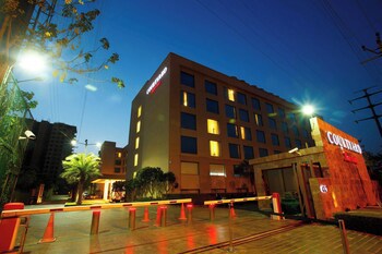 Courtyard By Marriott Agra