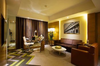 Courtyard By Marriott Agra