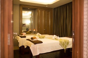 Courtyard By Marriott Agra