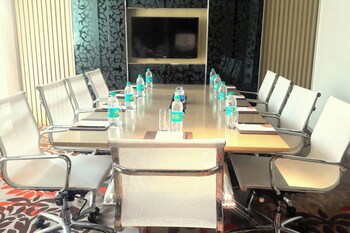 Courtyard By Marriott Agra