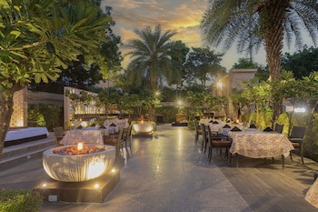 Courtyard By Marriott Agra
