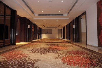 Courtyard By Marriott Agra