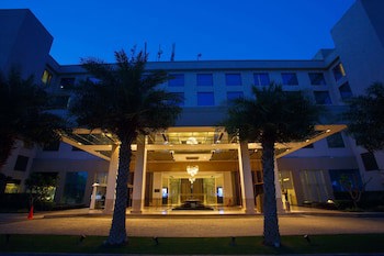 Courtyard By Marriott Agra