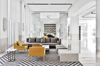 Courtyard By Marriott Agra