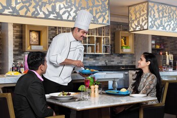 Courtyard By Marriott Agra