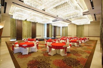 Courtyard By Marriott Agra