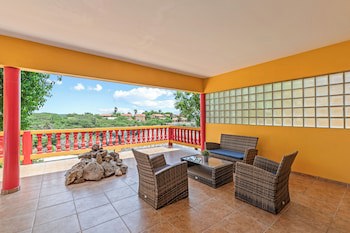 Bahia Apartments & Diving
