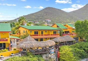 Bahia Apartments & Diving