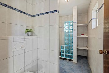 Bahia Apartments & Diving