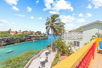 Bahia Apartments & Diving
