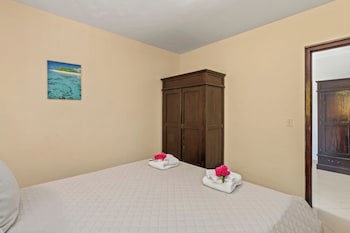Bahia Apartments & Diving