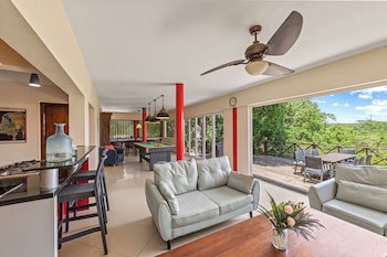 Bahia Apartments & Diving