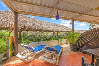 Bahia Apartments & Diving