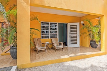 Bahia Apartments & Diving