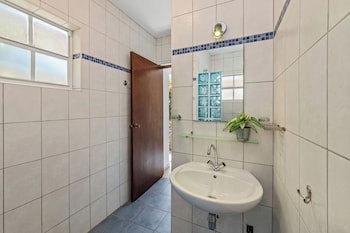 Bahia Apartments & Diving