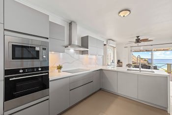 Lagoon Ocean Resort