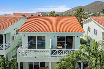 Lagoon Ocean Resort