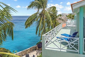 Lagoon Ocean Resort