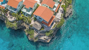 Lagoon Ocean Resort