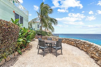Lagoon Ocean Resort
