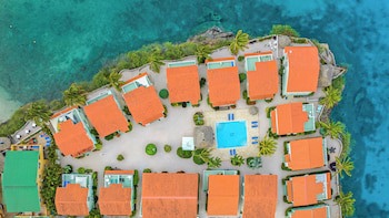 Lagoon Ocean Resort