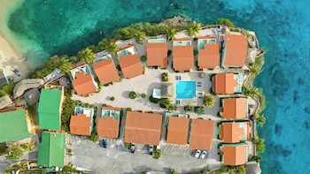 Lagoon Ocean Resort