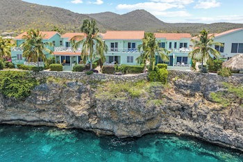 Lagoon Ocean Resort