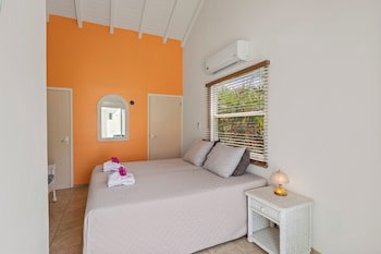 Lagoon Ocean Resort