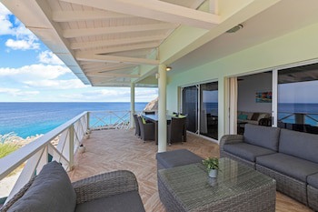 Lagoon Ocean Resort