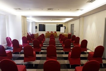 Crown Prince Hotel Surabaya