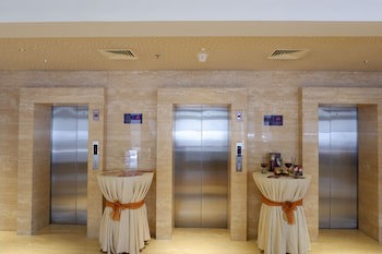 Crown Prince Hotel Surabaya