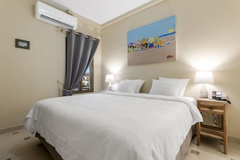 The Bellafonte - Luxury Oceanfront Hotel