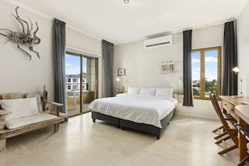 The Bellafonte - Luxury Oceanfront Hotel