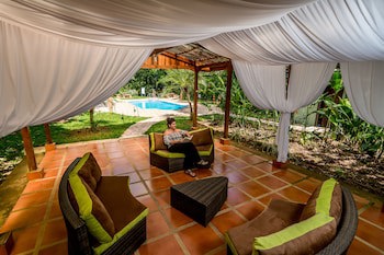 Ara Ambigua Lodge