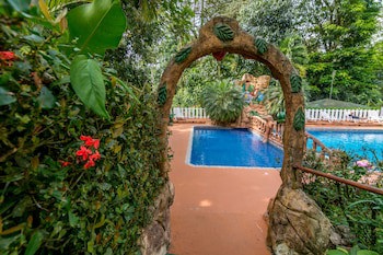 Ara Ambigua Lodge