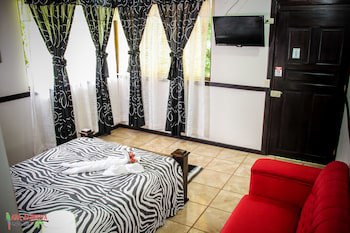 Ara Ambigua Lodge