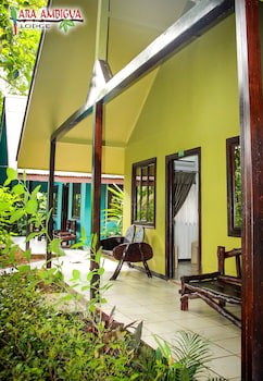 Ara Ambigua Lodge