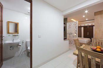Odika Lovina House And Villa