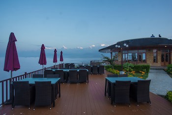 Rupakot Resort
