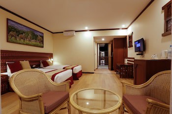 Rupakot Resort
