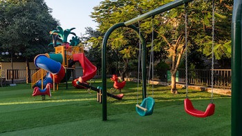Rupakot Resort