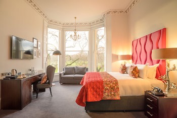 Black Ivy Hotel