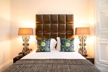 Black Ivy Hotel