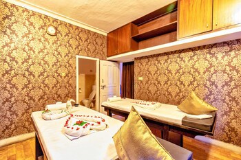 Da Yatra Courtyard Hotel & Resort