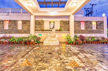 Da Yatra Courtyard Hotel & Resort