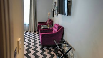Hotel Gotham