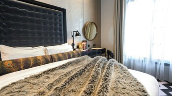 Hotel Gotham