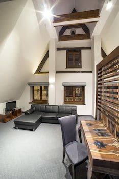 Celestin Residence