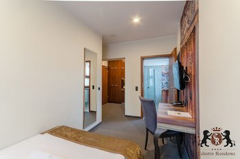 Celestin Residence