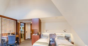 Celestin Residence